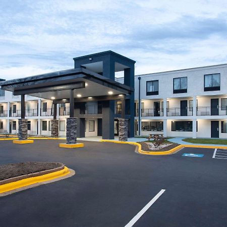 Baymont By Wyndham Charlotte University מראה חיצוני תמונה