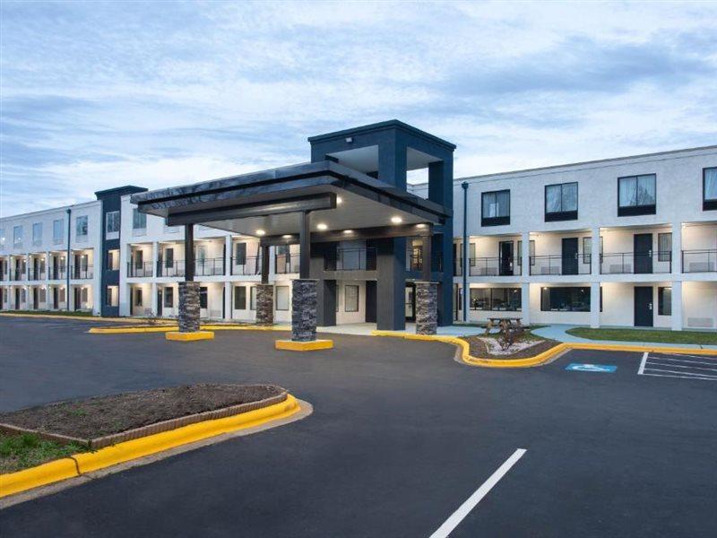 Baymont By Wyndham Charlotte University מראה חיצוני תמונה