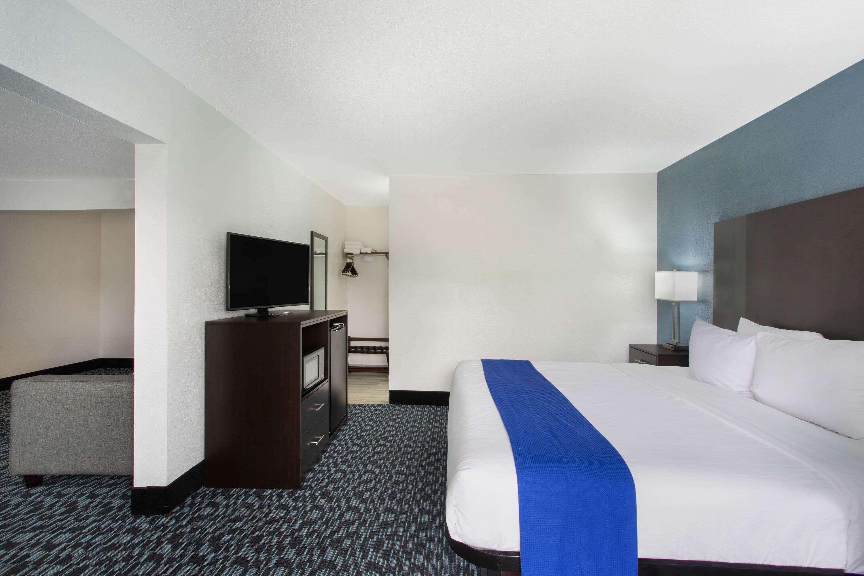 Baymont By Wyndham Charlotte University מראה חיצוני תמונה